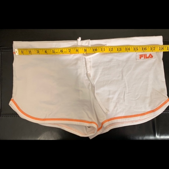 🎉Host pick🎉New Fila women’s active shorts (European Size Lrg) - Picture 6 of 7
